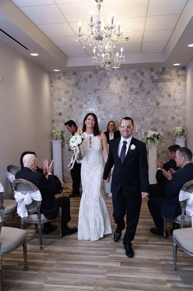 Lucky Little Chapel with Reverend Belinda and Elvis Yelp