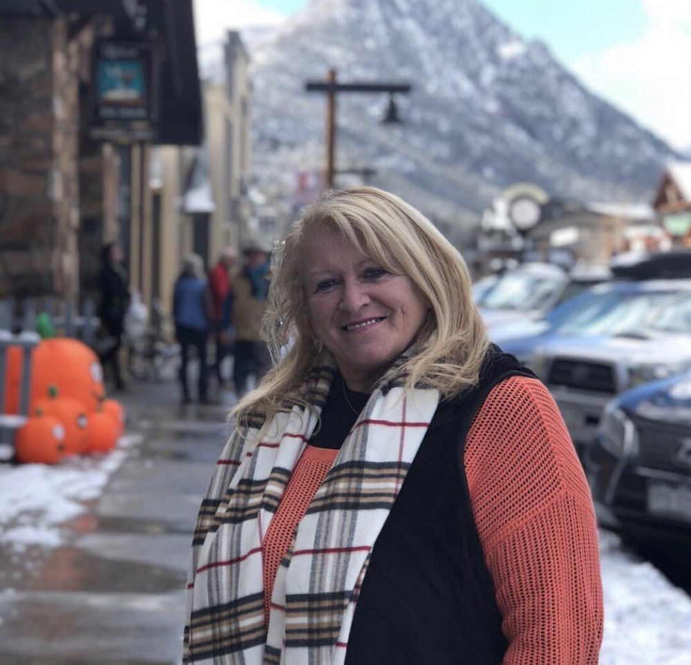 Lynn Van Praagh - Gratton