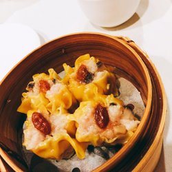 Royal Garden Chinese Restaurant Closed 766 Photos 322 Reviews Photo Of Royal Garden Chinese Restaurant Honolulu Hi United States Pork And
