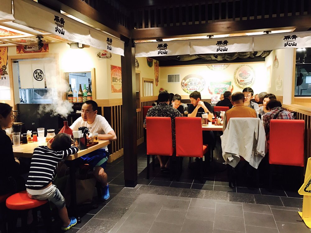Tonkotsu Kazan Ramen 329 Photos & 69 Reviews Ramen 2250 Kalakaua Ave, Waikiki, Honolulu