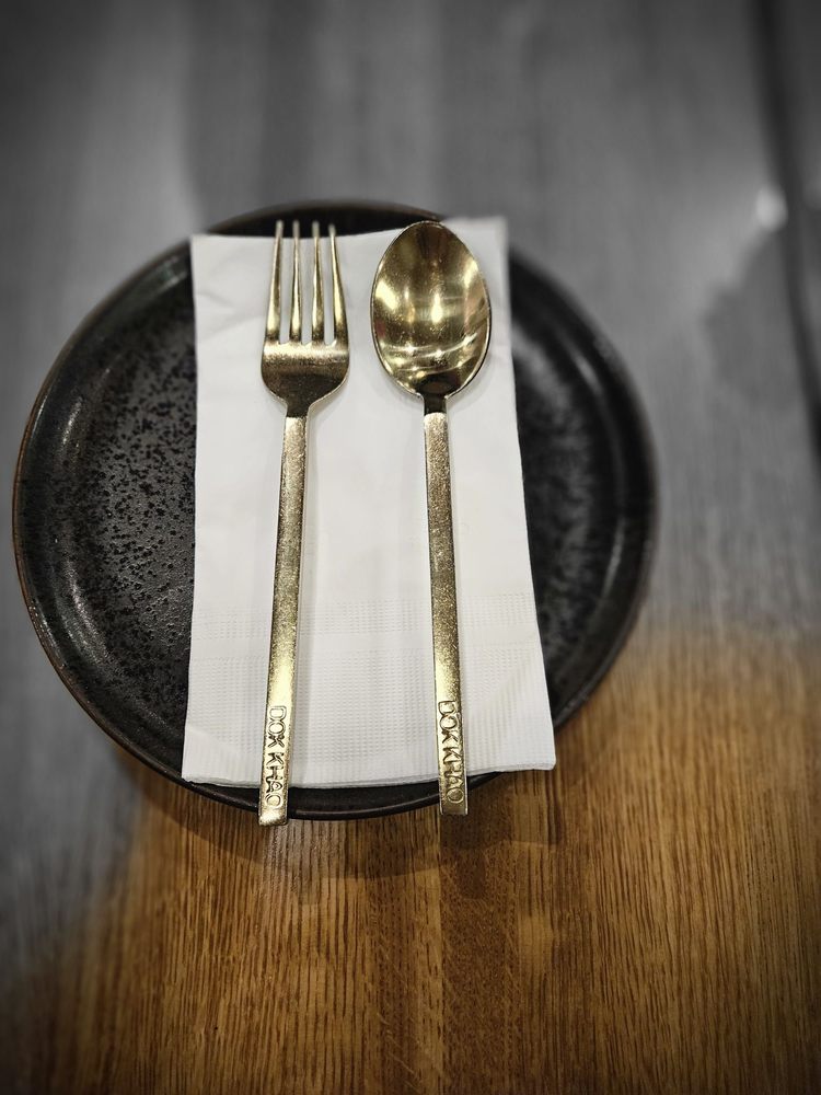 Dok Khao Thai Eatery