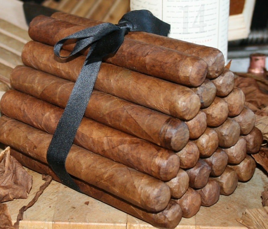 Weston Tobacco 10 Reviews Tobacco Shops 357 Main St, Weston, MO