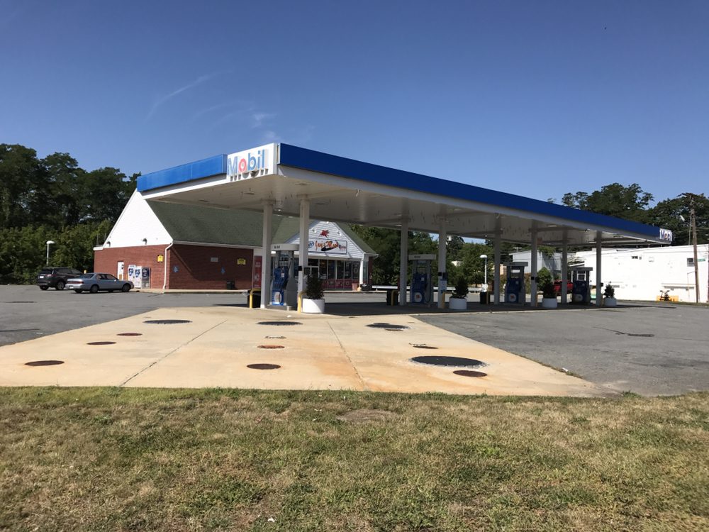 Jay’s Mart 28 Photos Gas Stations 1266 Lakeview Ave, Dracut, MA