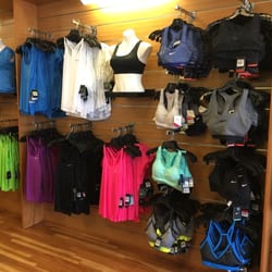 roadrunner running store