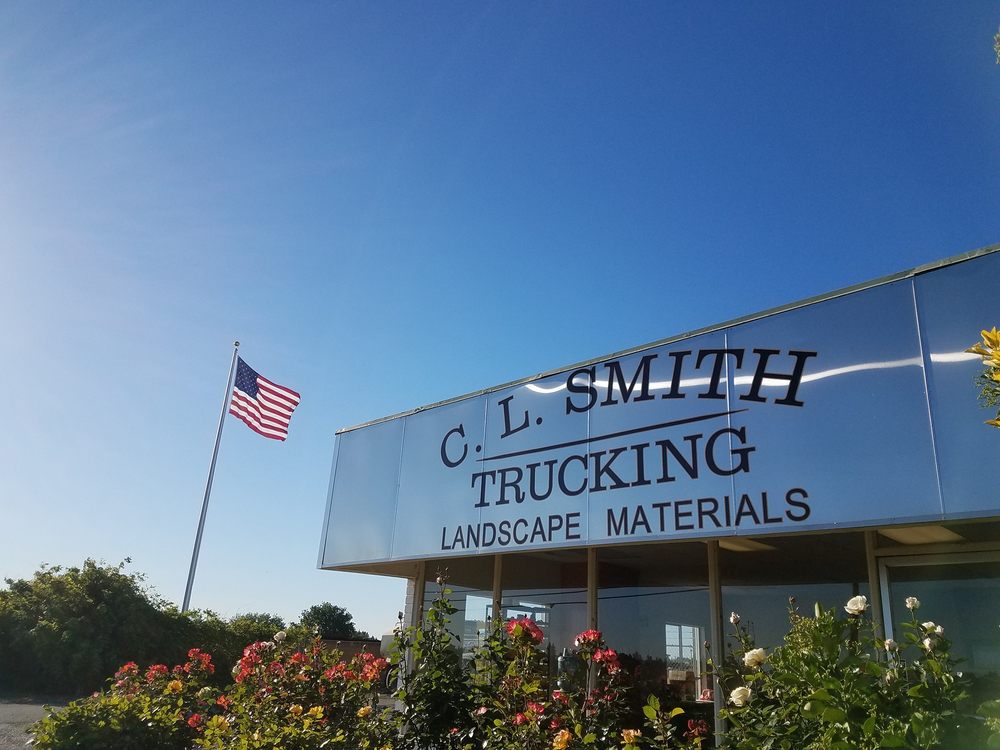 CL Smith Trucking Landscape Materials
