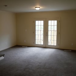 Esquire Apartments 3102 Buford Hwy Ne Atlanta Ga Photo Of Esquire Apartments Atlanta Ga United States Town Home Living Room