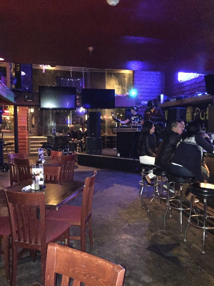 Village Pub 222 Photos & 587 Reviews Dance Clubs 266 S Palm