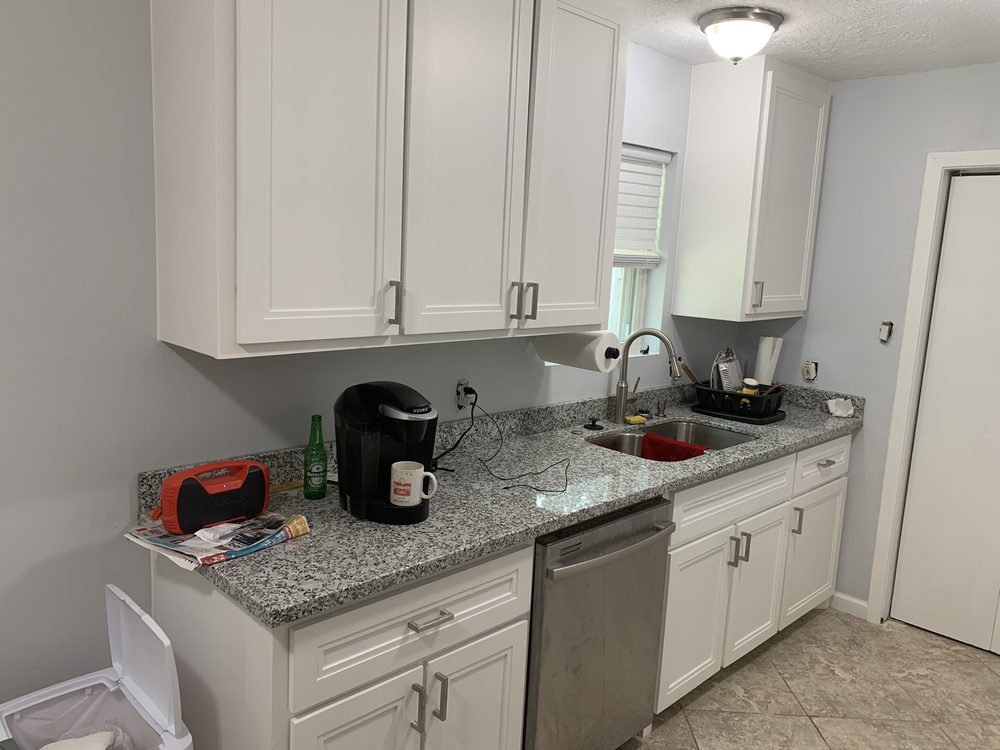 image of business Custom Cabinets by Gomez