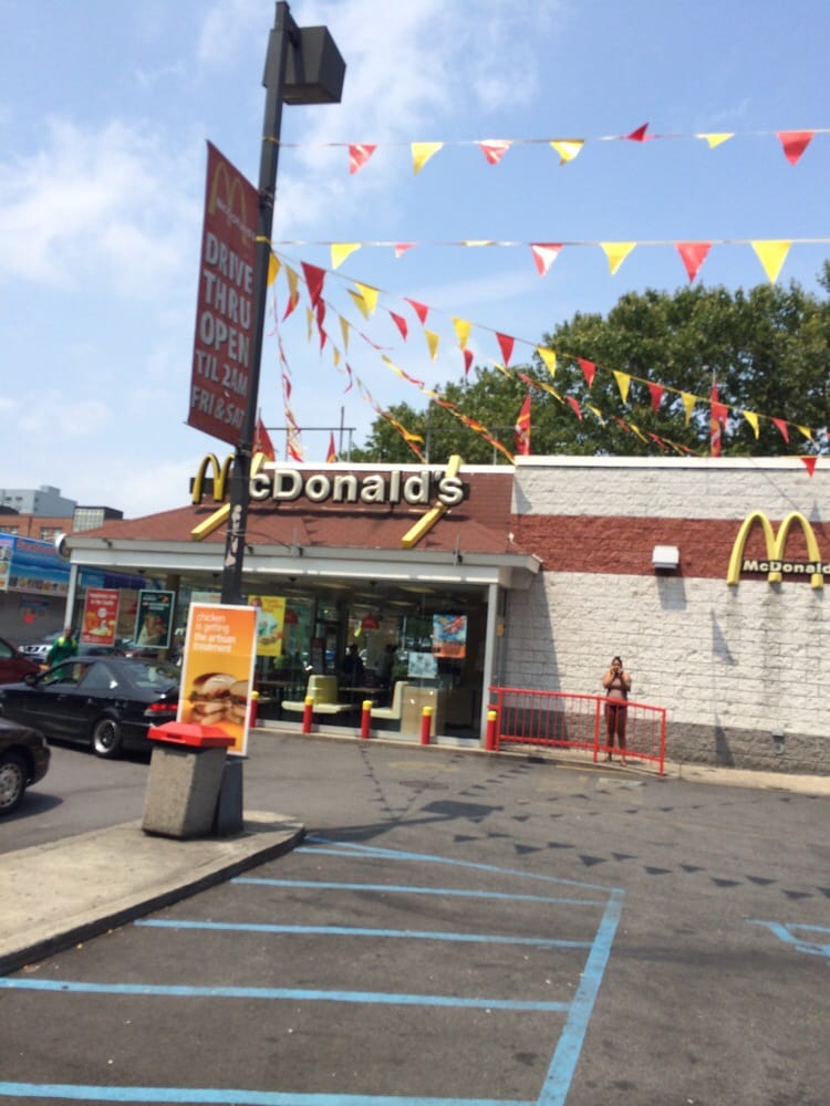 McDonald’s Burgers 1 W Mount Eden Ave, Mount Eden, Bronx, NY