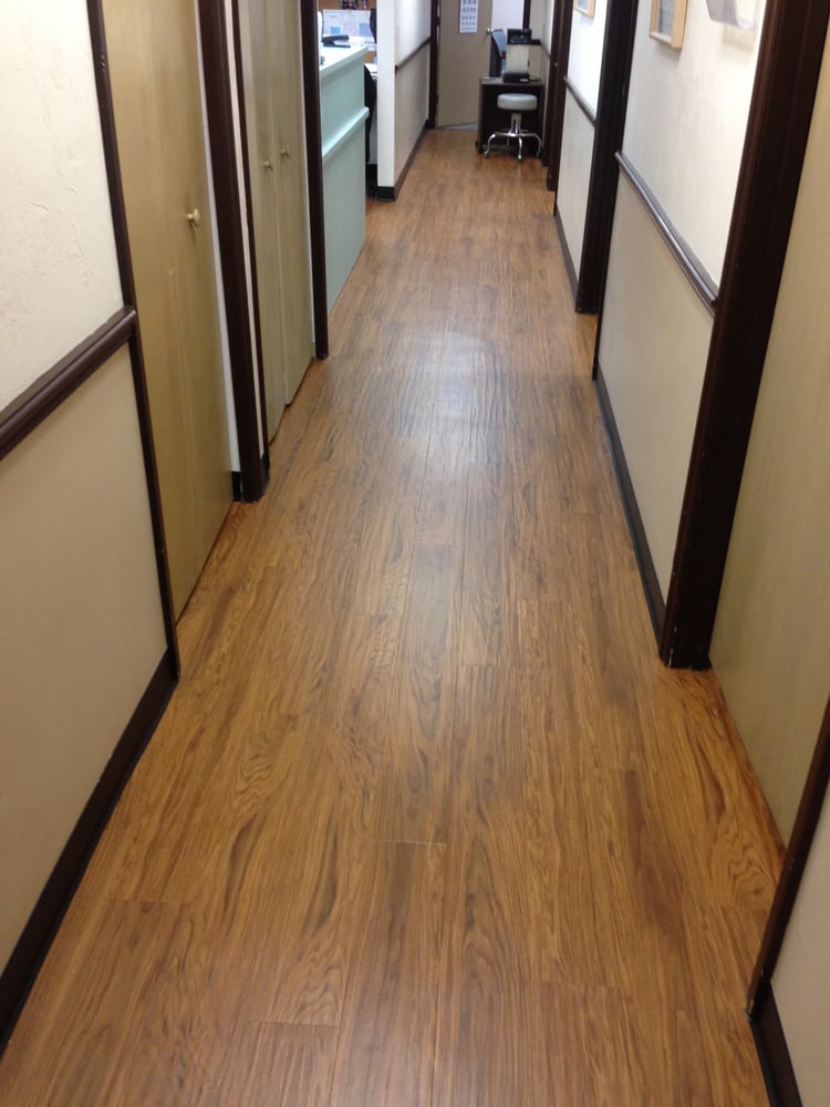 image of business J & J Tilesetters & Hardwood Floor Installers