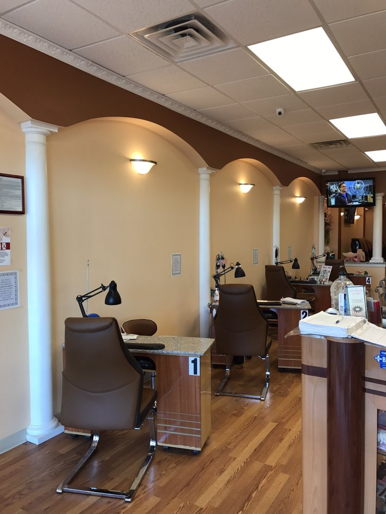 A A Nail & Spa