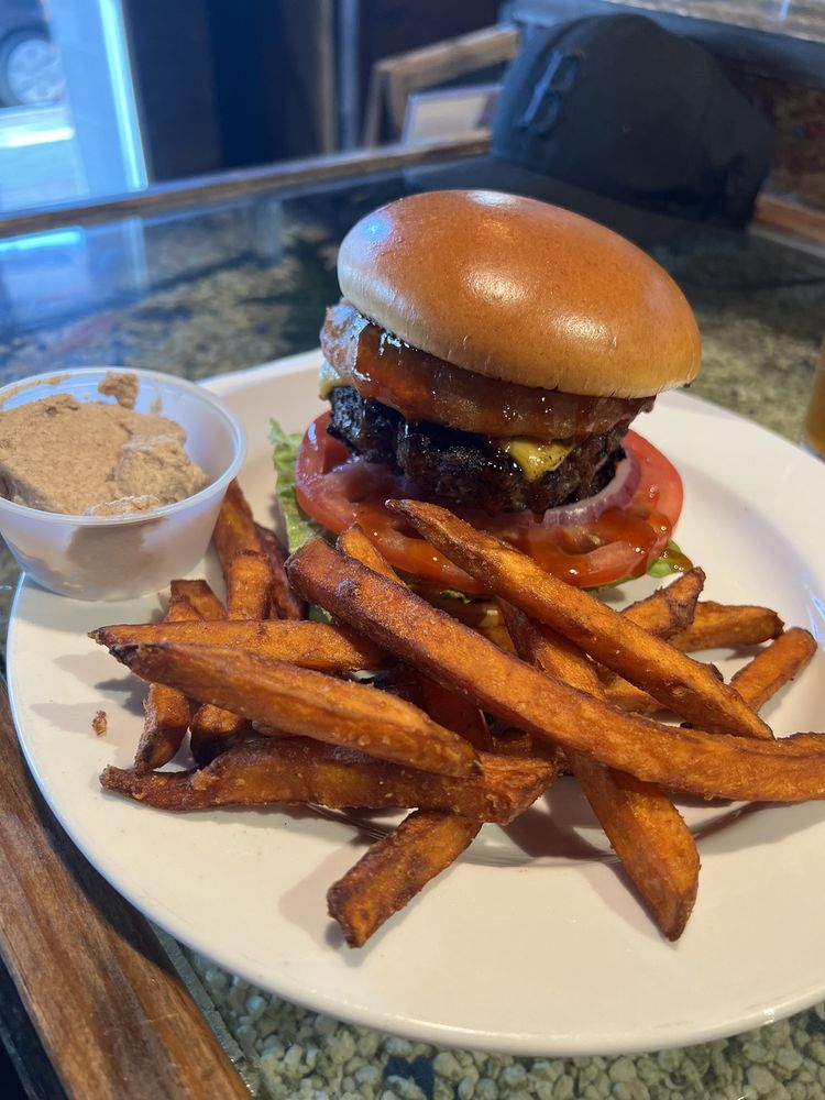 Blackbeard's Triple Play Restaurant and Bar