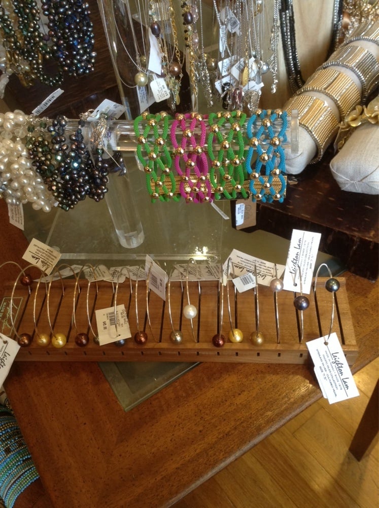 Lamonts Gift &Amp; Sundry Shops - Flowers &Amp; Gifts - 68-1400 Mauna Lani Dr, Kamuela, Hi - Phone ...