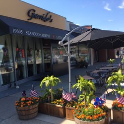 Best Lithuanian Restaurant Near The Village Downtown Grosse Pointe Garrido S Bistro Pastry