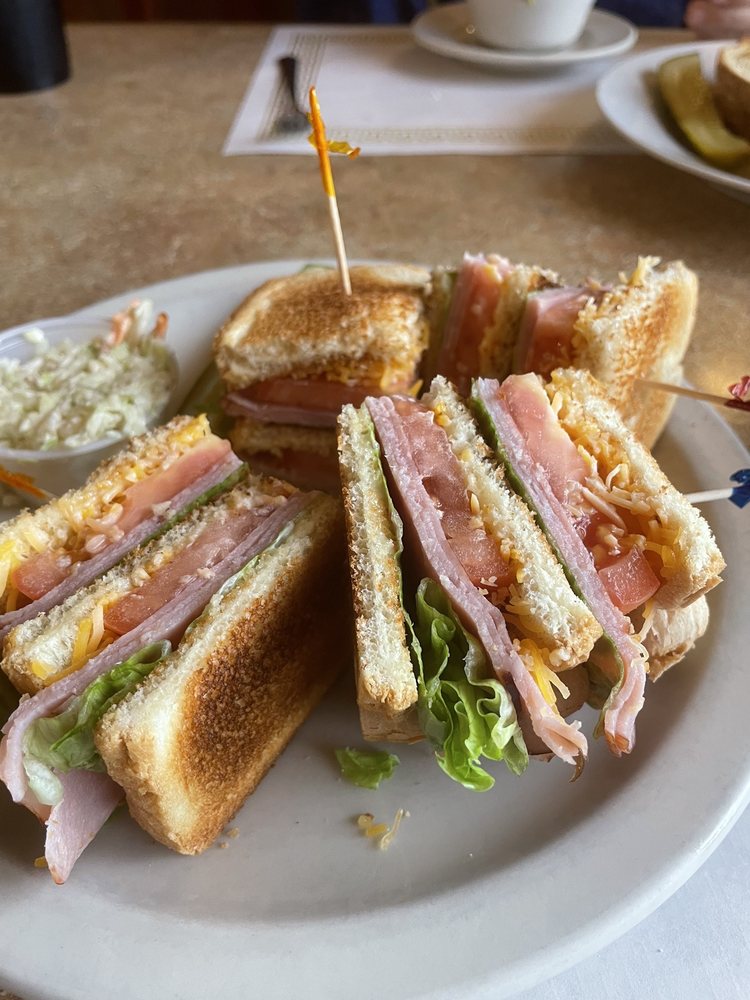 Largo Family Restaurant