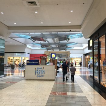 Washington Square - 94 Photos & 204 Reviews - Shopping Centres - 9585 