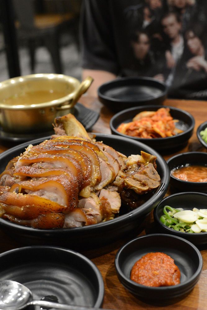 Hanyang Jokbal