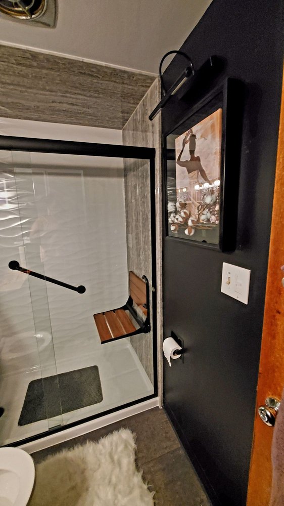 image of business Luxury Bath of Washington and Oregon