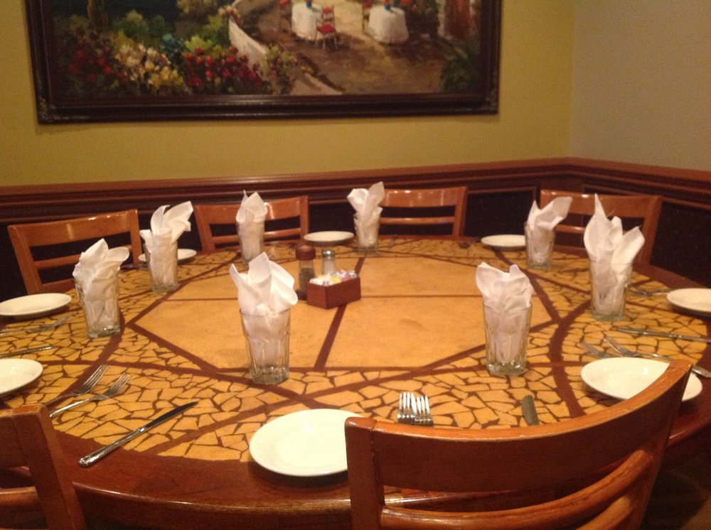 Photo Taken 3 28 2017 Raffaello Ristorante Round Table Yelp Photo Of Raffaello Ristorante San Pedro Ca United States Taken 3
