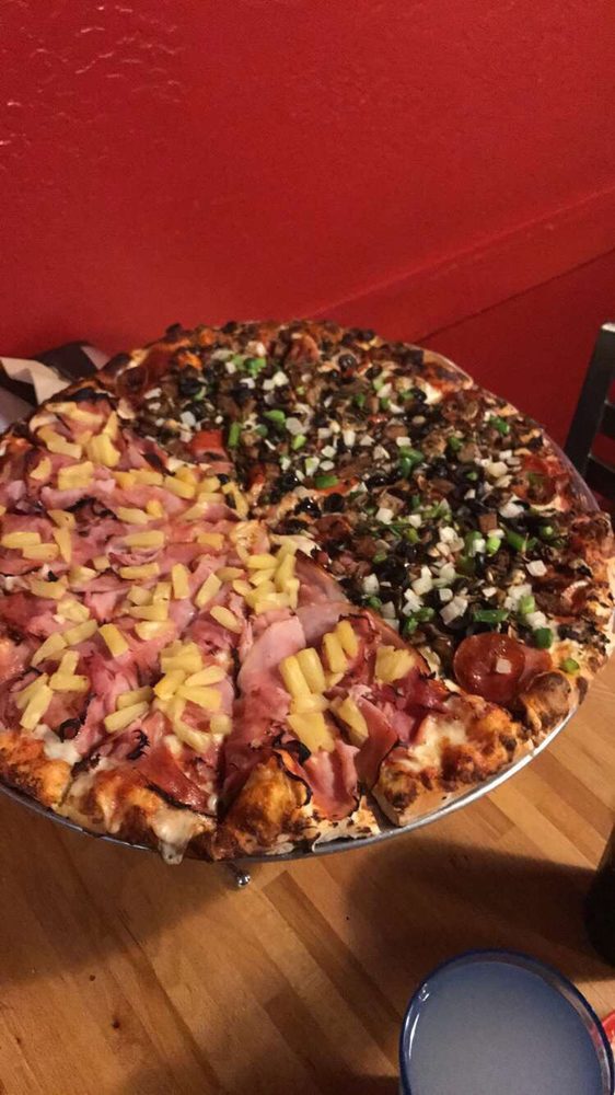 Slam Dunk Pizza Order Food 10 Photos 83 Reviews Slam Dunk Pizza Order Food 10 Photos 83 Reviews 720 N State St Ukiah Ca Phone Number Last Updated January 9