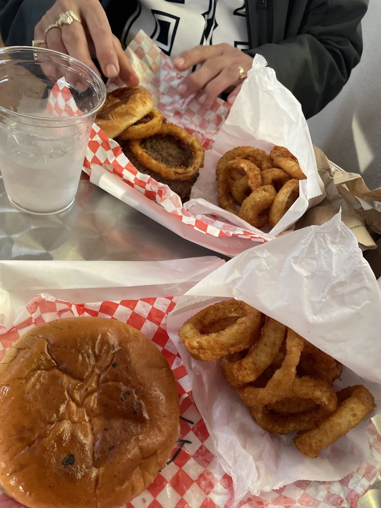Brenda's Burgers
