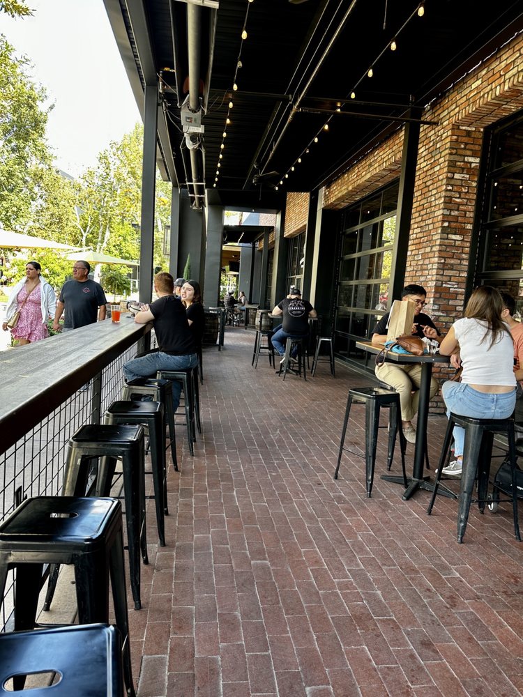 BarrelHouse Brewing - Fresno