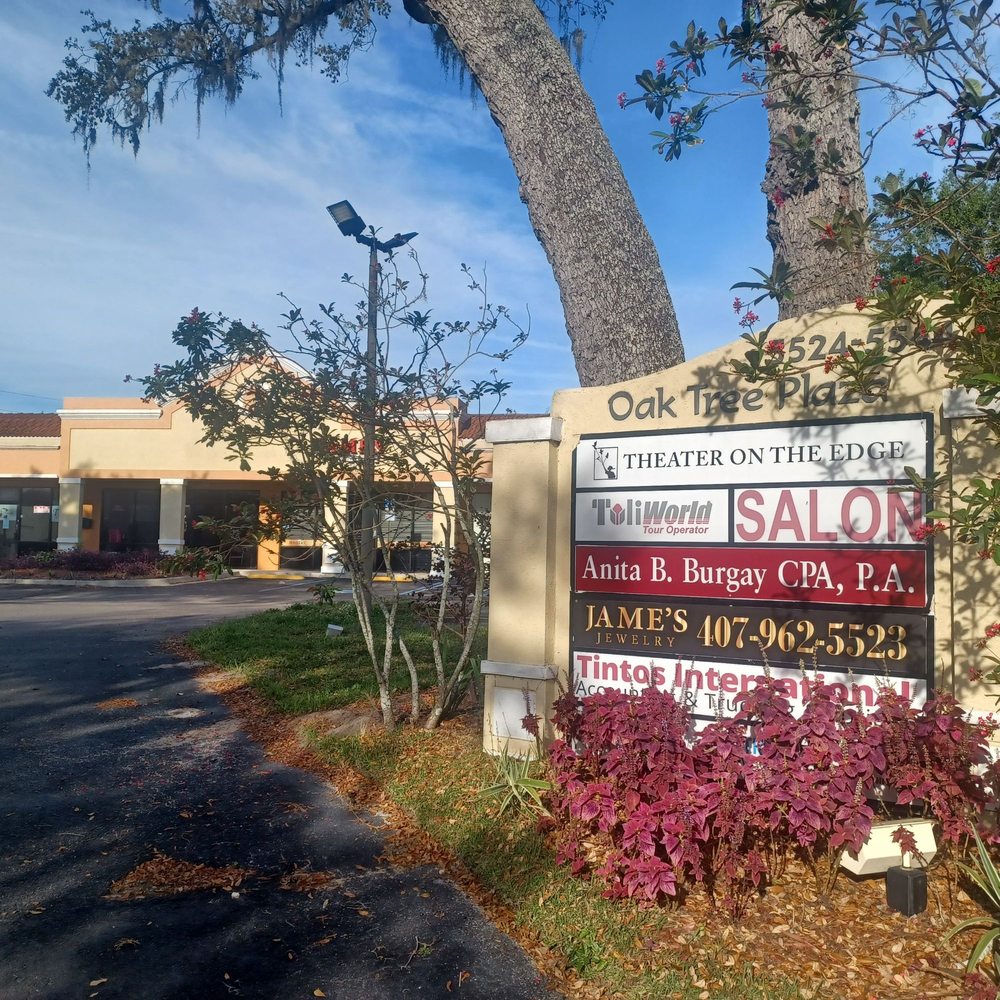 Oak Tree Plaza