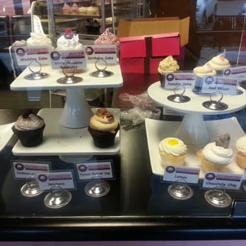 Small Cakes Cupcakes Lees Summit Small Cakes Cupcakes Lees Summit