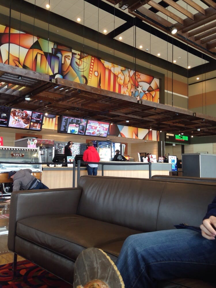 Cinemark 12 Photos & 32 Reviews Cinema 1200 Christiana Mall