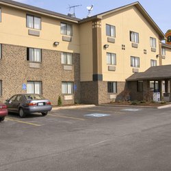 Super 8 Hammond North 10 Reviews Hotels 4111 Calumet Ave 2 Photo Of Super 8 Hammond North In United States