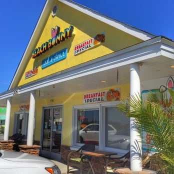 Beach Bunny Subs Grill 26 Photos 59 Reviews Salad 306 Photo Of Beach Bunny Subs Grill Surf City Nc United States