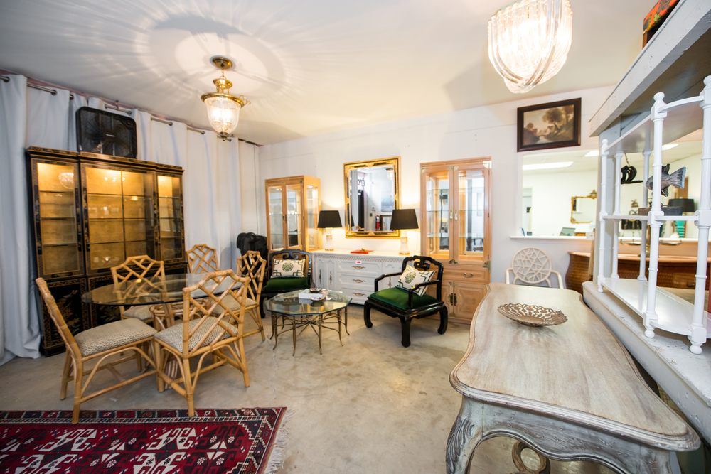 image of business Steins Furniture & Lacquer Studio