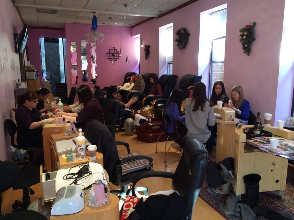 The Nail House 133 Reviews Nail Salons 1611 N Clybourn Ave