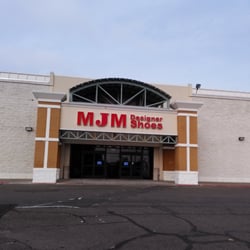 MJM Designs, LE MARS. Our attention to service and quality has made us an industry leader. At MJM Designs the customer always comes first, and we constantly strive to exceed your expectations!