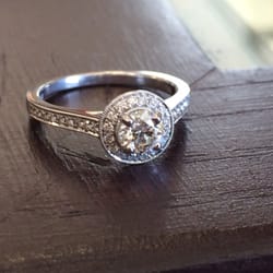 M R T Jewelers 28 Photos 18 Reviews Jewelry 927 Warren Ave Photo Of M R T Jewelers East Providence Ri United States
