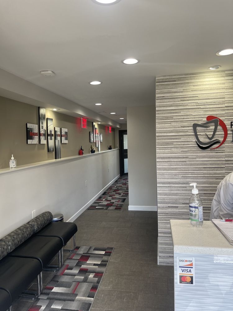 image of business Richmond Ave Dental