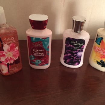 Bath & Body Works in Gilroy, CA Bath & Body Works store or outlet store located in Gilroy, California - Gilroy Premium Outlets location, address: Leavesley Road, Gilroy, California - CA Find information about hours, locations, online information and users ratings and reviews. Save money on Bath & Body Works and find store or outlet near me.3/5(1).