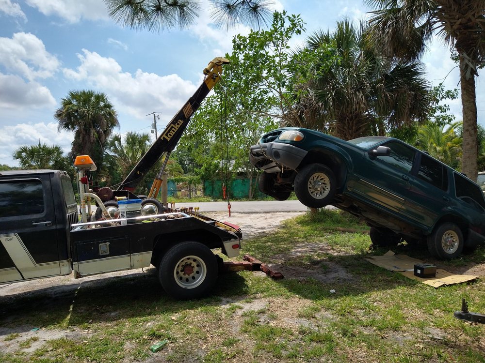 Donny's Towing & Off Road Recovery