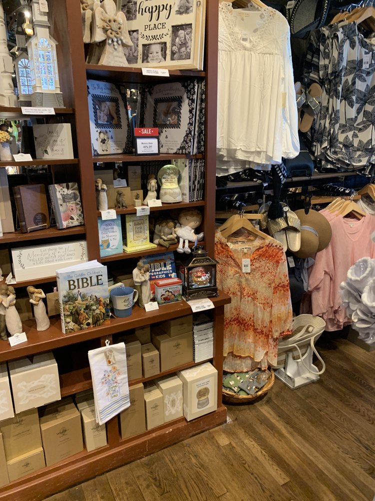 Cracker Barrel Old Country Store