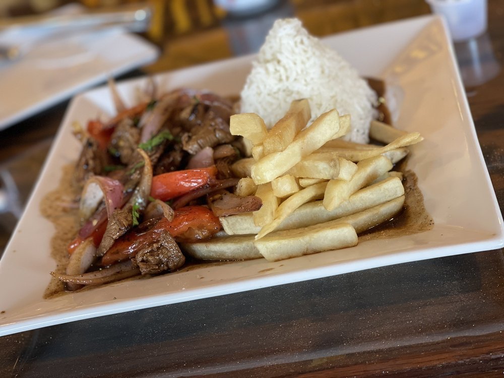 Los Kausitas Peruvian Restaurant