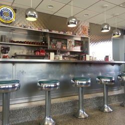 Omega Grub Station Closed 23 Photos 16 Reviews Diners Photo Of Omega Grub Station Pontiac Mi United States
