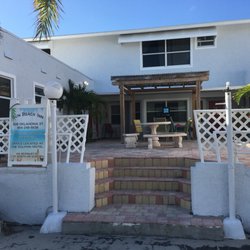 Sun Beach Inn 17 Photos 11 Reviews Hotels 309 Oklahoma St Photo Of Sun Beach Inn Hollywood Fl United States The Courtyard Entrance