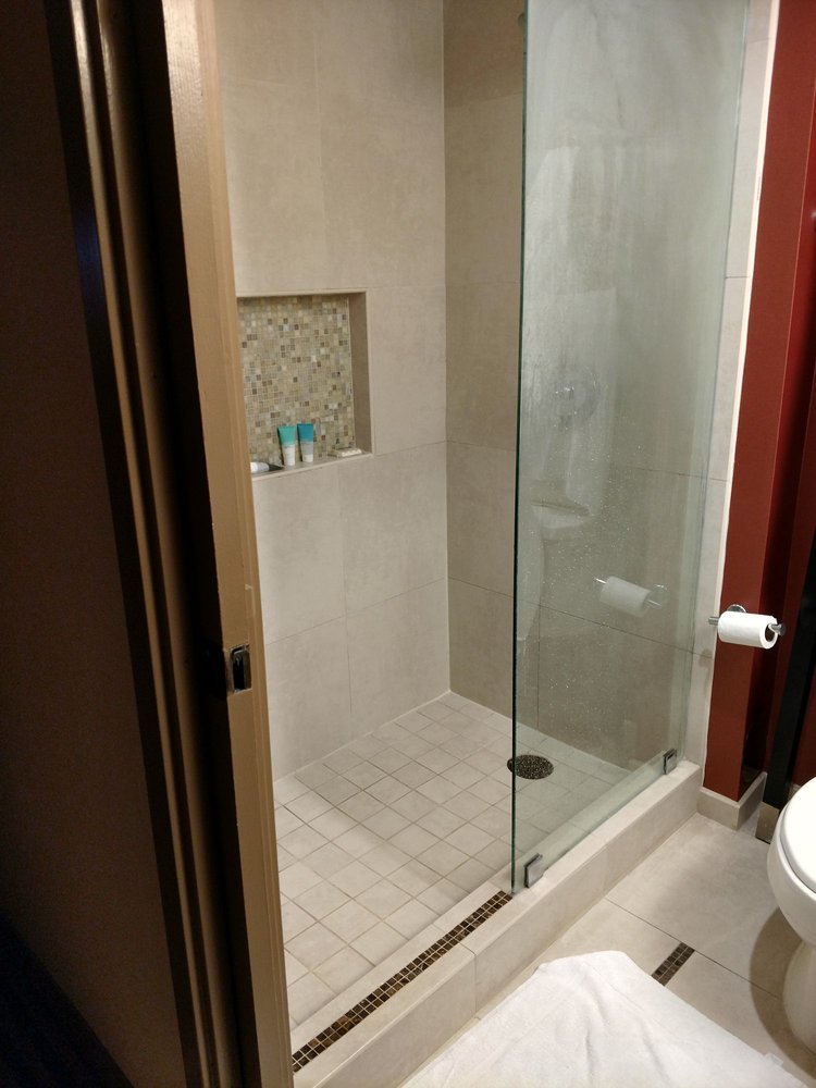Half Door Shower Had To Put Towels On The Floor Water Do Come Photo Of Hyatt Regency Dfw Dallas Tx United States Half Door Shower
