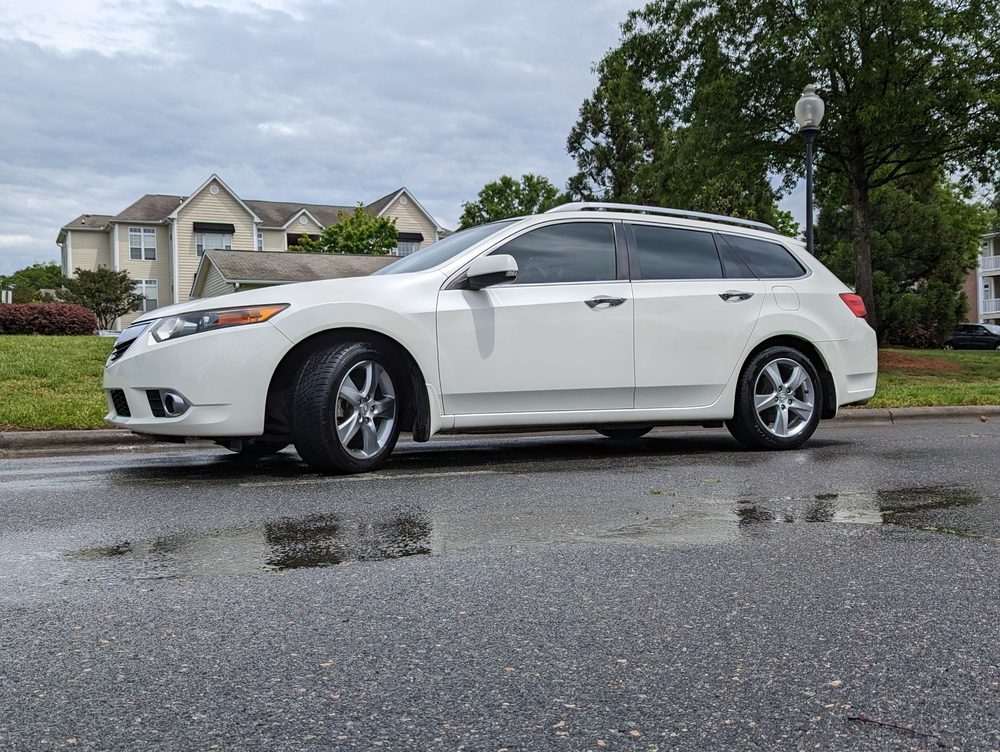 Supreme Nomads Detailing