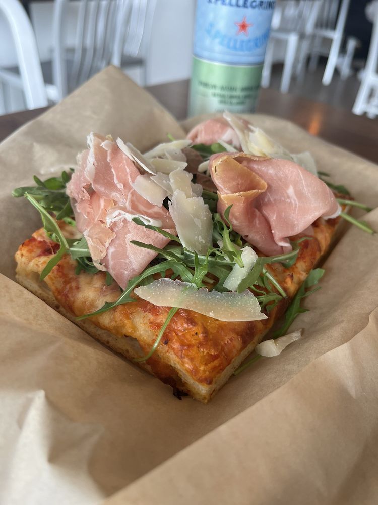 KBella Pizza