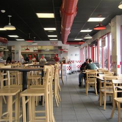 Five Guys 33 Photos 87 Reviews Burgers 278 Scott Swamp Rd Photo Of Five Guys Farmington Ct United States Simple But Cool Inside
