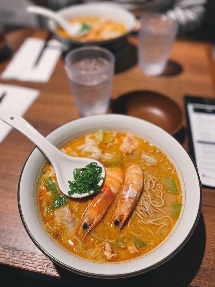 Le Shrimp Noodle Bar