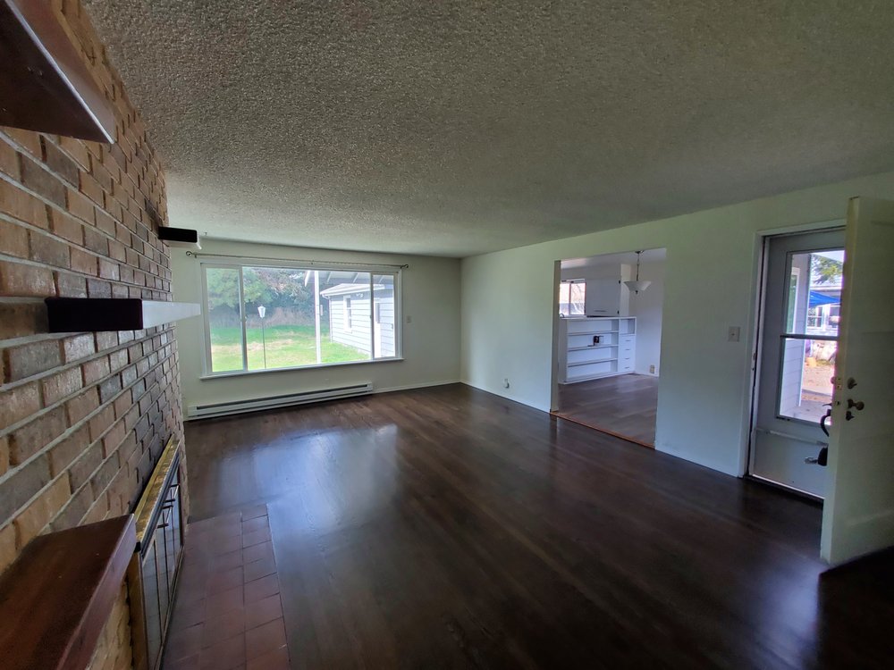 image of business Pinecone