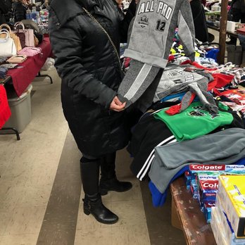 Richmond Hill Flea Market Markets 117 9 Hillside Ave Photo Of Richmond Hill Flea Market Queens Ny United States Ing Some