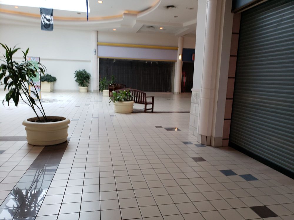 Fairlane Village Mall